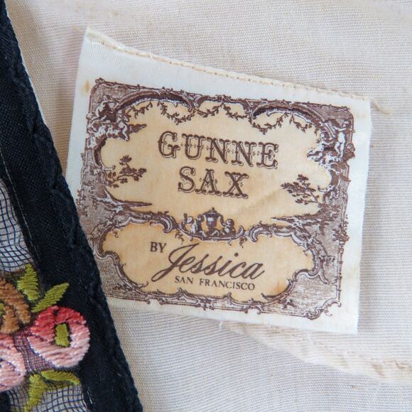 1970s Vintage Gunne Sax Prairie Dress Cream Lace Floral Embroidered Dress Medium - Picture 14 of 14